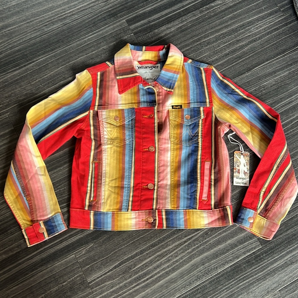 Wrangler x Lainey Wilson Rodeo Trucker Jacket - Picture 7 of 13